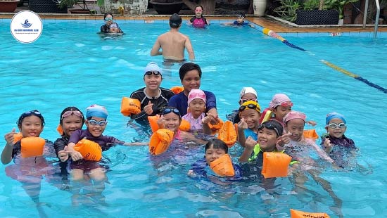 Các khóa dạy bơi của chúng tôi đáp ứng mọi nhu cầu của người học