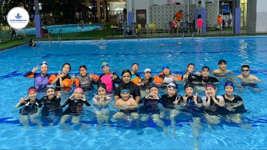 Chúng tôi đã có 9 năm kinh nghiệm dạy bơi
